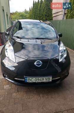 Хэтчбек Nissan Leaf 2016 в 