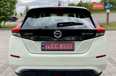 Хэтчбек Nissan Leaf 2021 в 