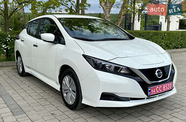 Хэтчбек Nissan Leaf 2021 в 
