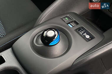 Хэтчбек Nissan Leaf 2021 в 