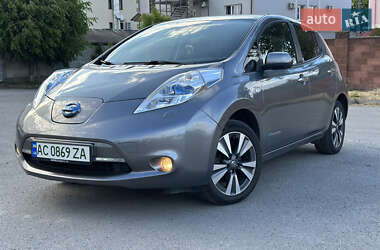 Хэтчбек Nissan Leaf 2014 в Ровно