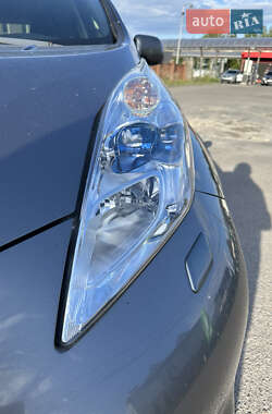 Хэтчбек Nissan Leaf 2014 в 
