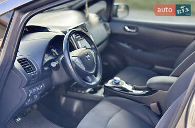 Хэтчбек Nissan Leaf 2014 в 