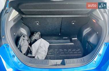 Хетчбек Nissan Leaf 2021 в 