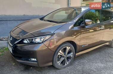 Хетчбек Nissan Leaf 2018 в 