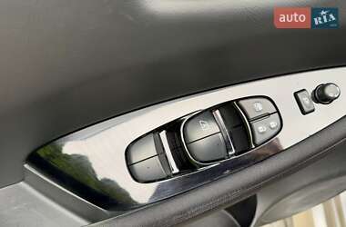 Хэтчбек Nissan Leaf 2020 в 