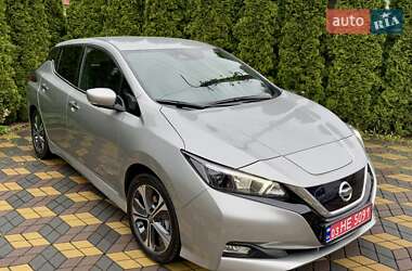 Хэтчбек Nissan Leaf 2020 в 