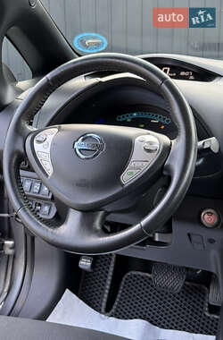 Хэтчбек Nissan Leaf 2014 в 