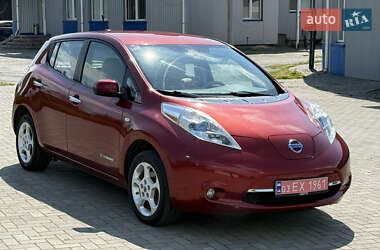 Хетчбек Nissan Leaf 2011 в 
