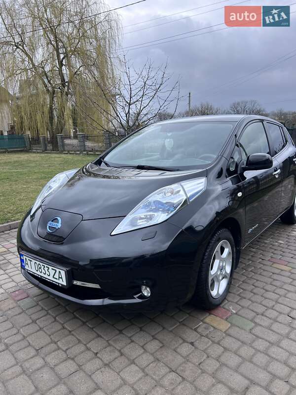 Хэтчбек Nissan Leaf 2012 в Ивано-Франковске