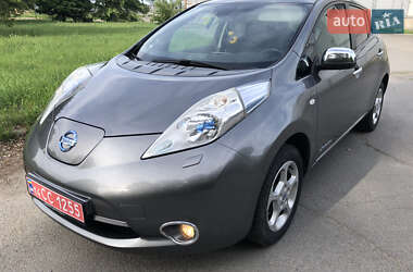 Хетчбек Nissan Leaf 2013 в Дніпрі