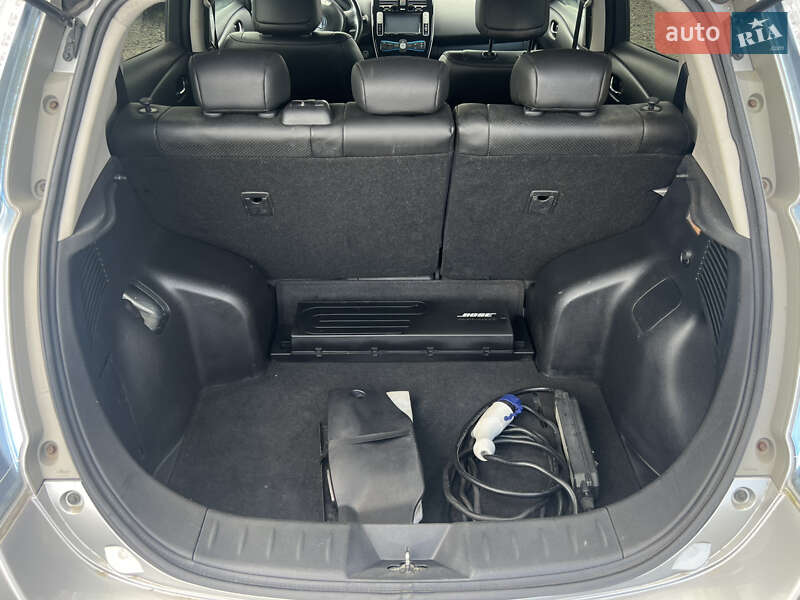 Хэтчбек Nissan Leaf 2013 в Каменец-Подольском