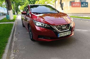 Хетчбек Nissan Leaf 2018 в 