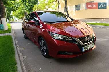 Хетчбек Nissan Leaf 2018 в 