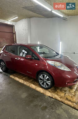 Хэтчбек Nissan Leaf 2013 в Хмельницком