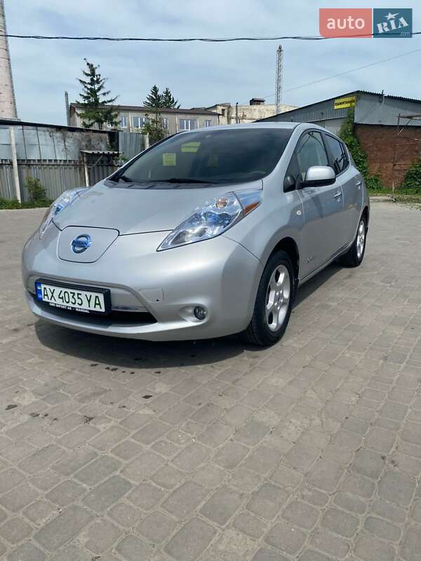 Nissan Leaf 2012
