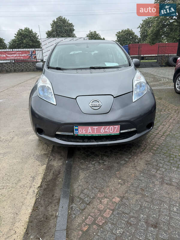 Хэтчбек Nissan Leaf 2014 в Житомире