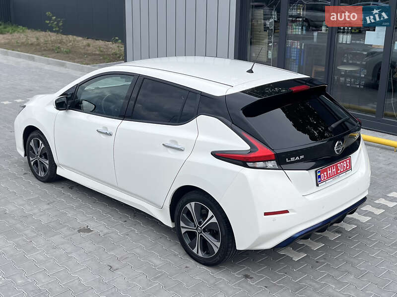 Хэтчбек Nissan Leaf 2020 в Владимире