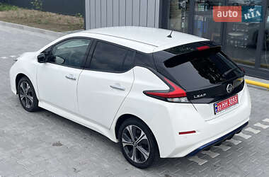 Хетчбек Nissan Leaf 2020 в 