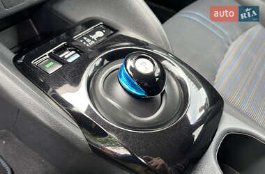 Хетчбек Nissan Leaf 2020 в 