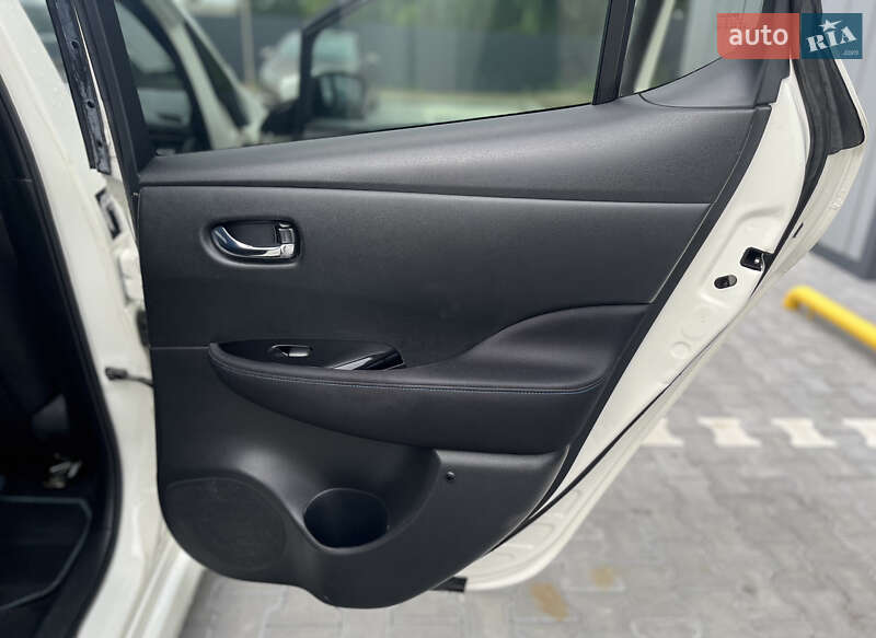 Хэтчбек Nissan Leaf 2020 в Владимире