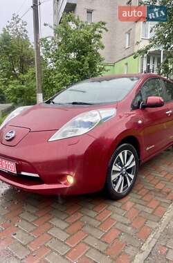Хэтчбек Nissan Leaf 2013 в Казатине