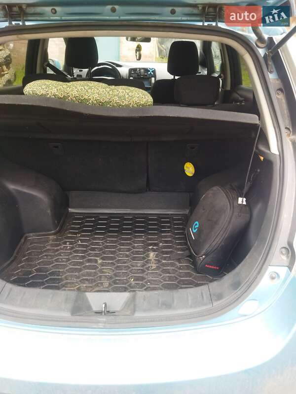 Хетчбек Nissan Leaf 2016 в Маньківці