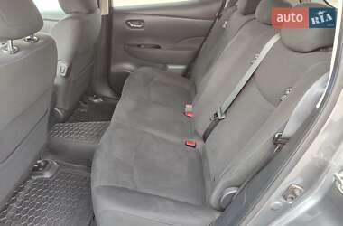 Хетчбек Nissan Leaf 2013 в 