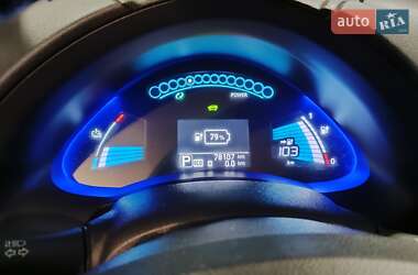 Хетчбек Nissan Leaf 2013 в 