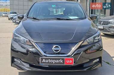 Хэтчбек Nissan Leaf 2019 в 