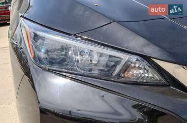 Хэтчбек Nissan Leaf 2019 в 