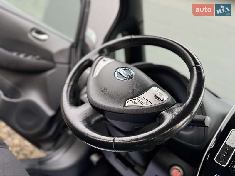 Хетчбек Nissan Leaf 2015 в Трускавці