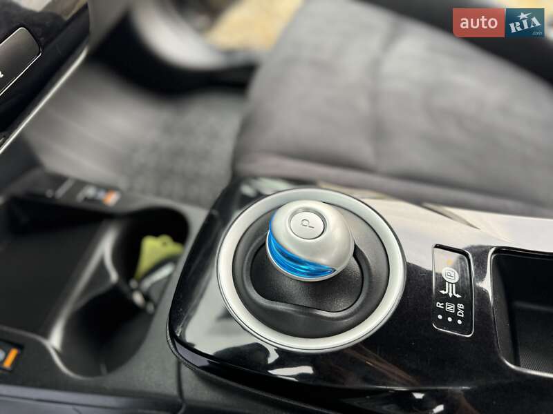 Хетчбек Nissan Leaf 2015 в Трускавці