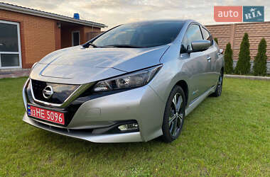 Хетчбек Nissan Leaf 2020 в 