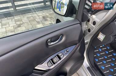 Хетчбек Nissan Leaf 2019 в 