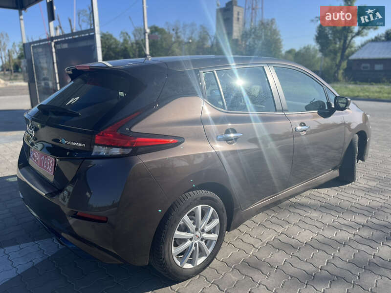 Хетчбек Nissan Leaf 2021 в Бродах