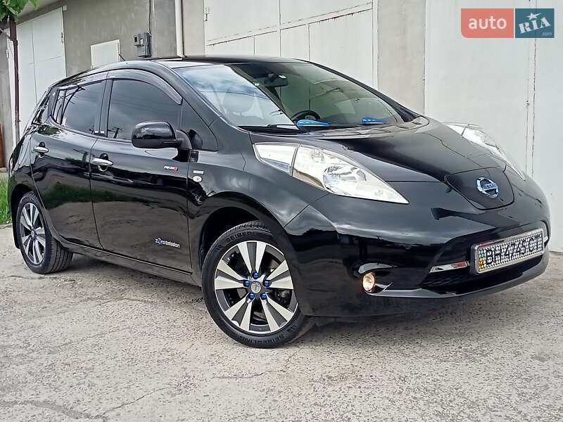 Хэтчбек Nissan Leaf 2016 в Одессе