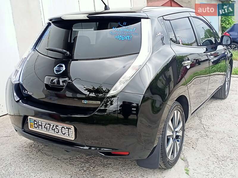 Хэтчбек Nissan Leaf 2016 в Одессе