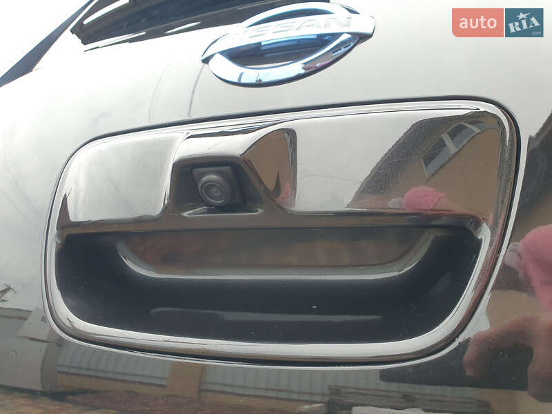 Хетчбек Nissan Leaf 2014 в Горі