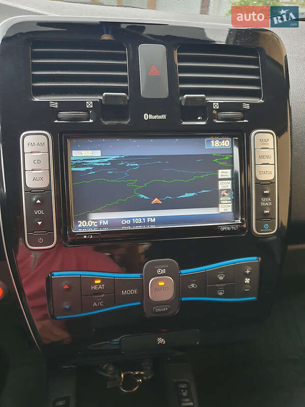Хетчбек Nissan Leaf 2014 в Горі