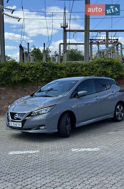Хэтчбек Nissan Leaf 2021 в Черновцах