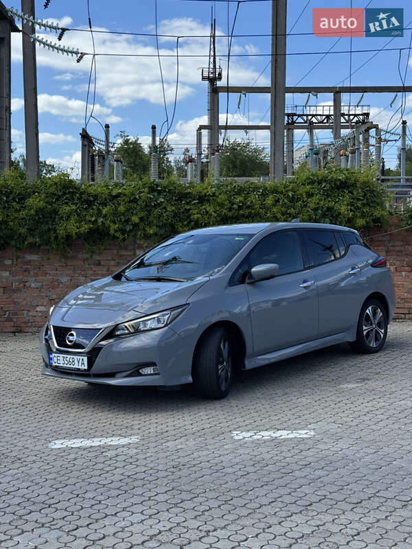 Хетчбек Nissan Leaf 2021 в 