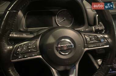 Хэтчбек Nissan Leaf 2018 в 