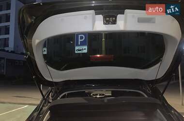 Хэтчбек Nissan Leaf 2018 в 