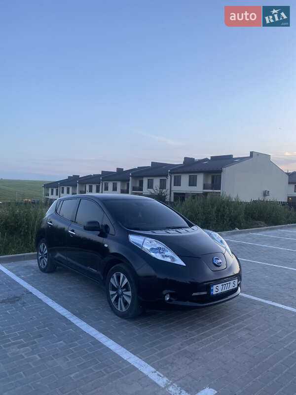 Nissan Leaf 2014
