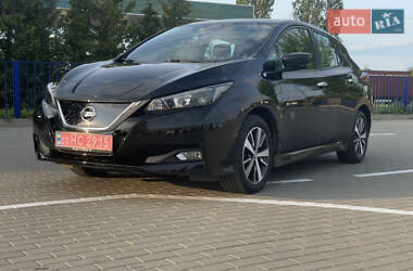Хэтчбек Nissan Leaf 2021 в 