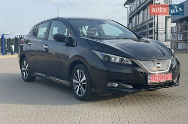 Хэтчбек Nissan Leaf 2021 в 