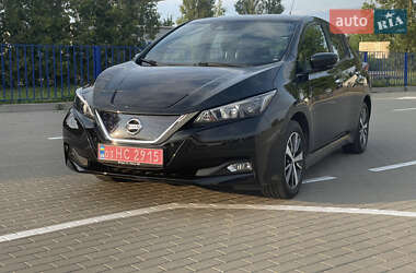 Хэтчбек Nissan Leaf 2021 в 