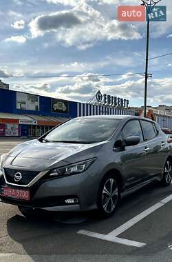 Хетчбек Nissan Leaf 2020 в Умані