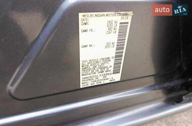 Хэтчбек Nissan Leaf 2014 в 